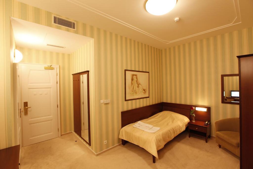 Hotel Sandor Pavillon ピエシュチャニ 部屋 写真