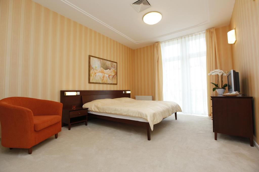 Hotel Sandor Pavillon ピエシュチャニ 部屋 写真