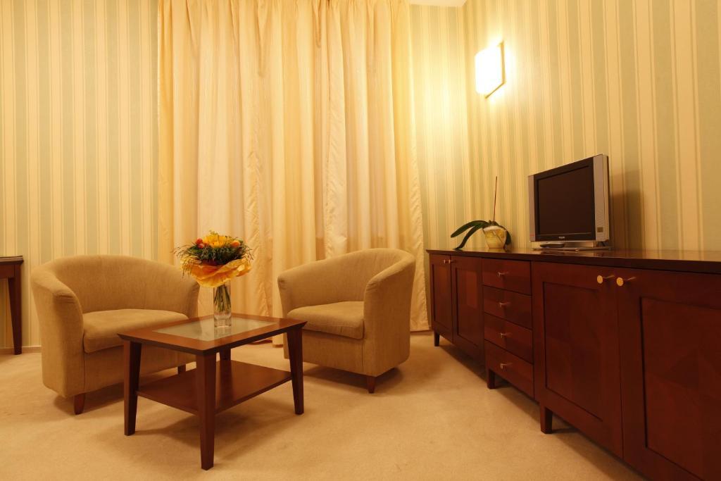 Hotel Sandor Pavillon ピエシュチャニ 部屋 写真