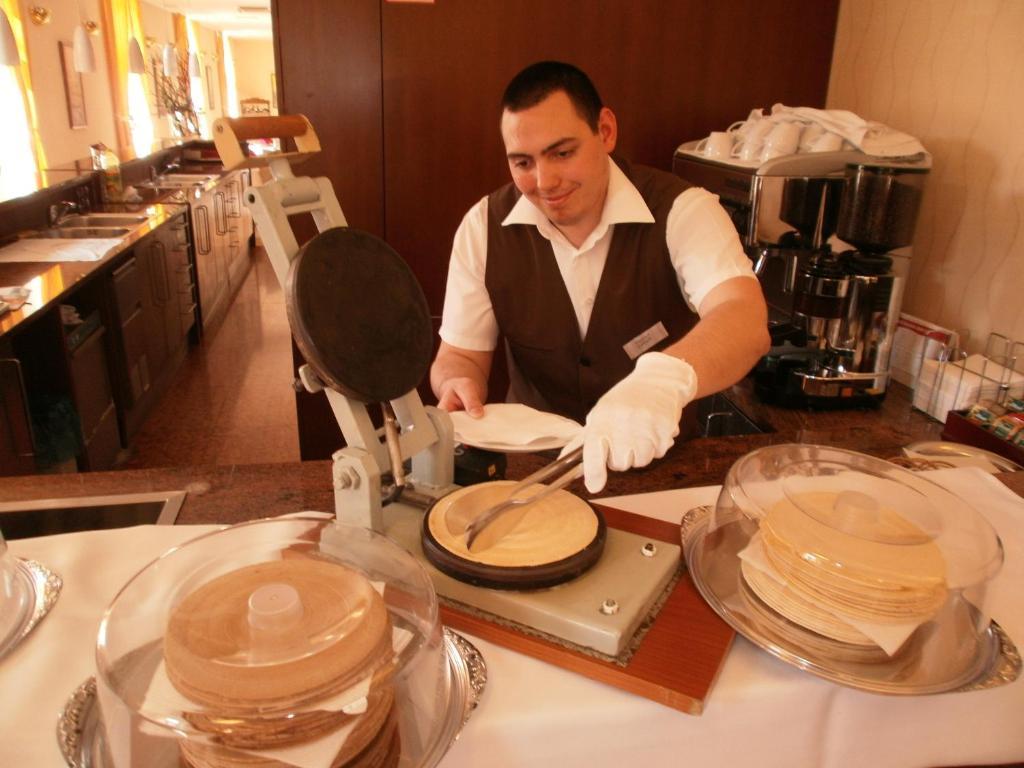 Hotel Sandor Pavillon ピエシュチャニ エクステリア 写真
